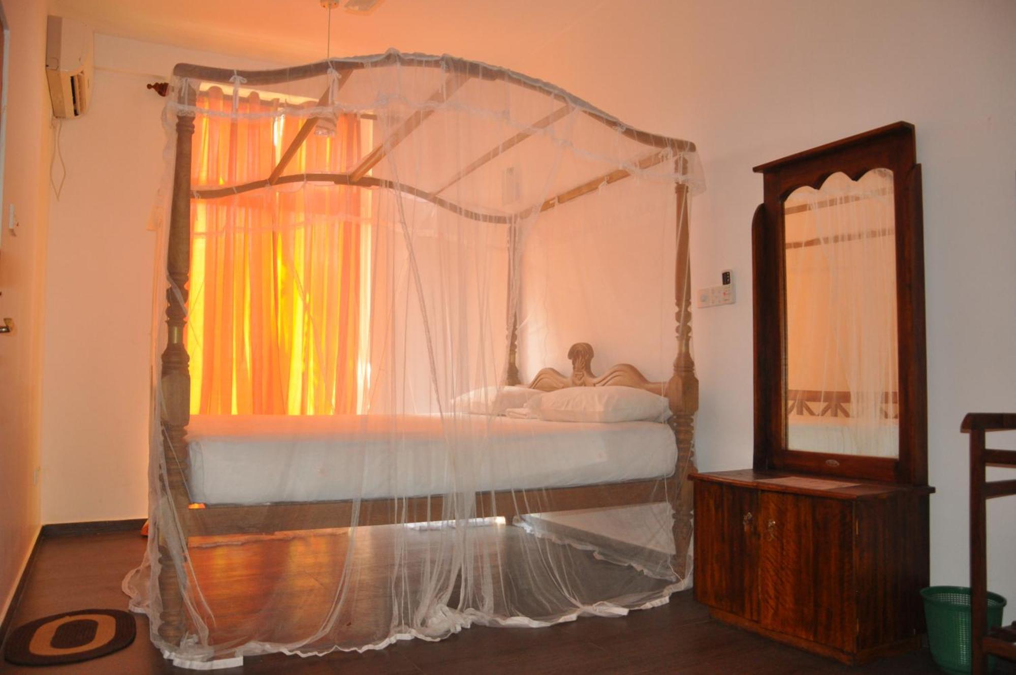 Nooit Gedacht Holiday Resort Unawatuna Quarto foto